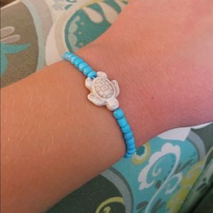 Light blue sea turtle bracelet